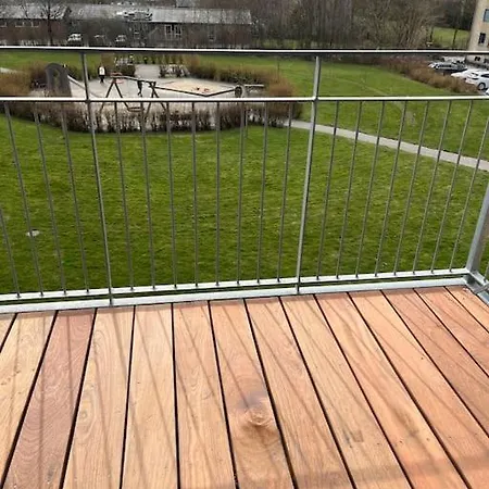 Apartment Stor Og Lys I Hjertet Af