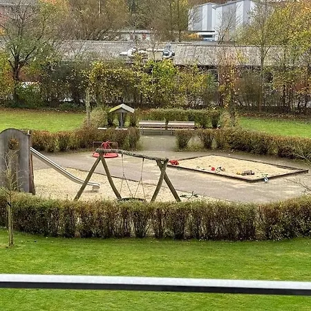 アパート Stor Og Lys I Hjertet Af