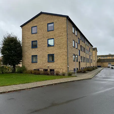 Apartment Stor Og Lys I Hjertet Af Holstebro